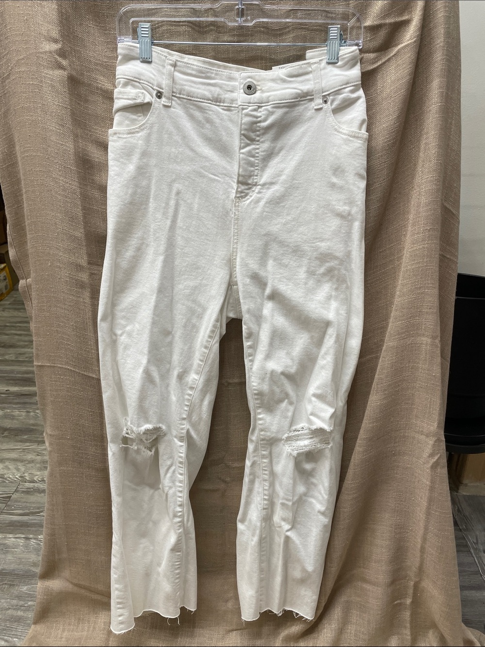 INC International Concepts White Distressed Straight, High- Rise Jeans